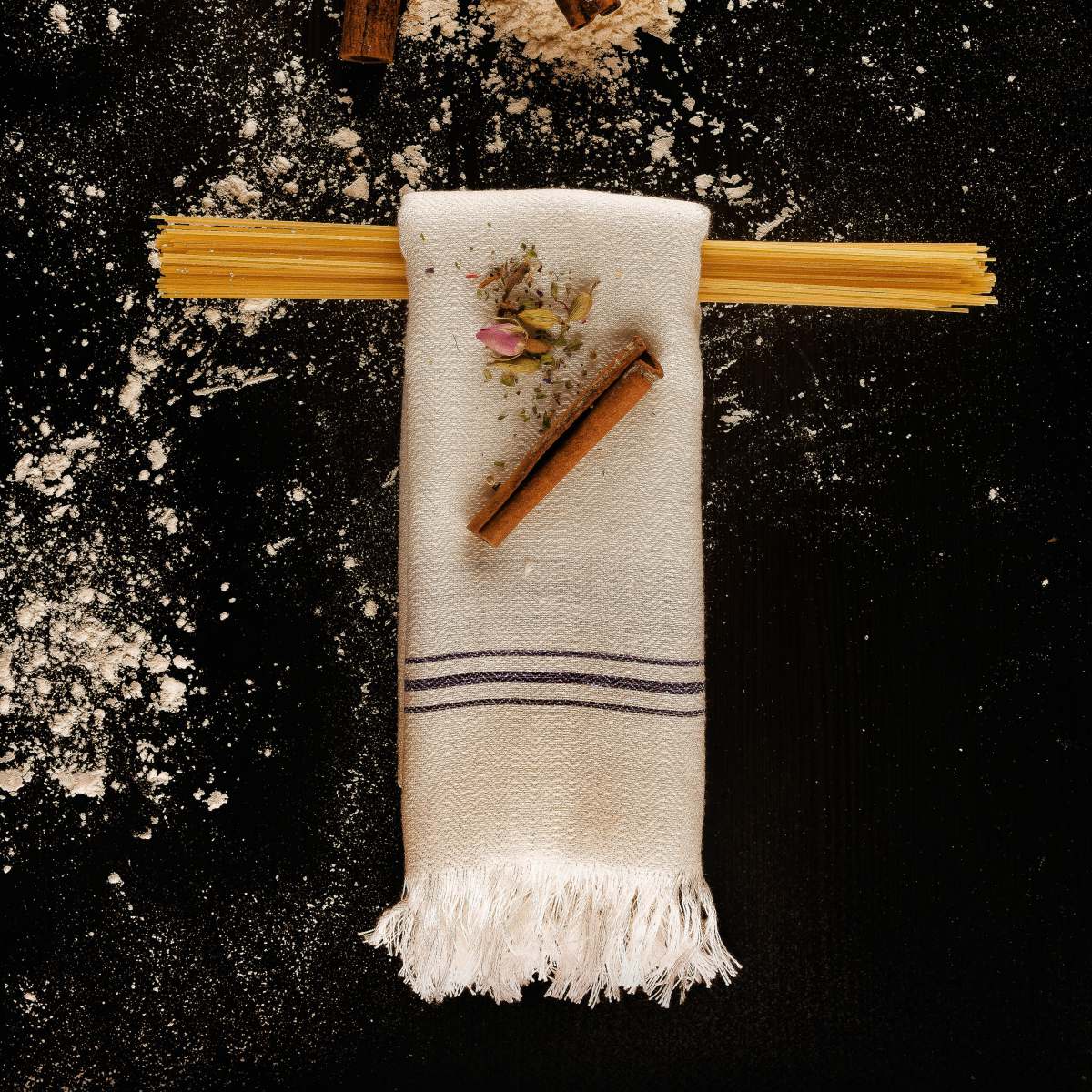 Tobacco leaf and product image